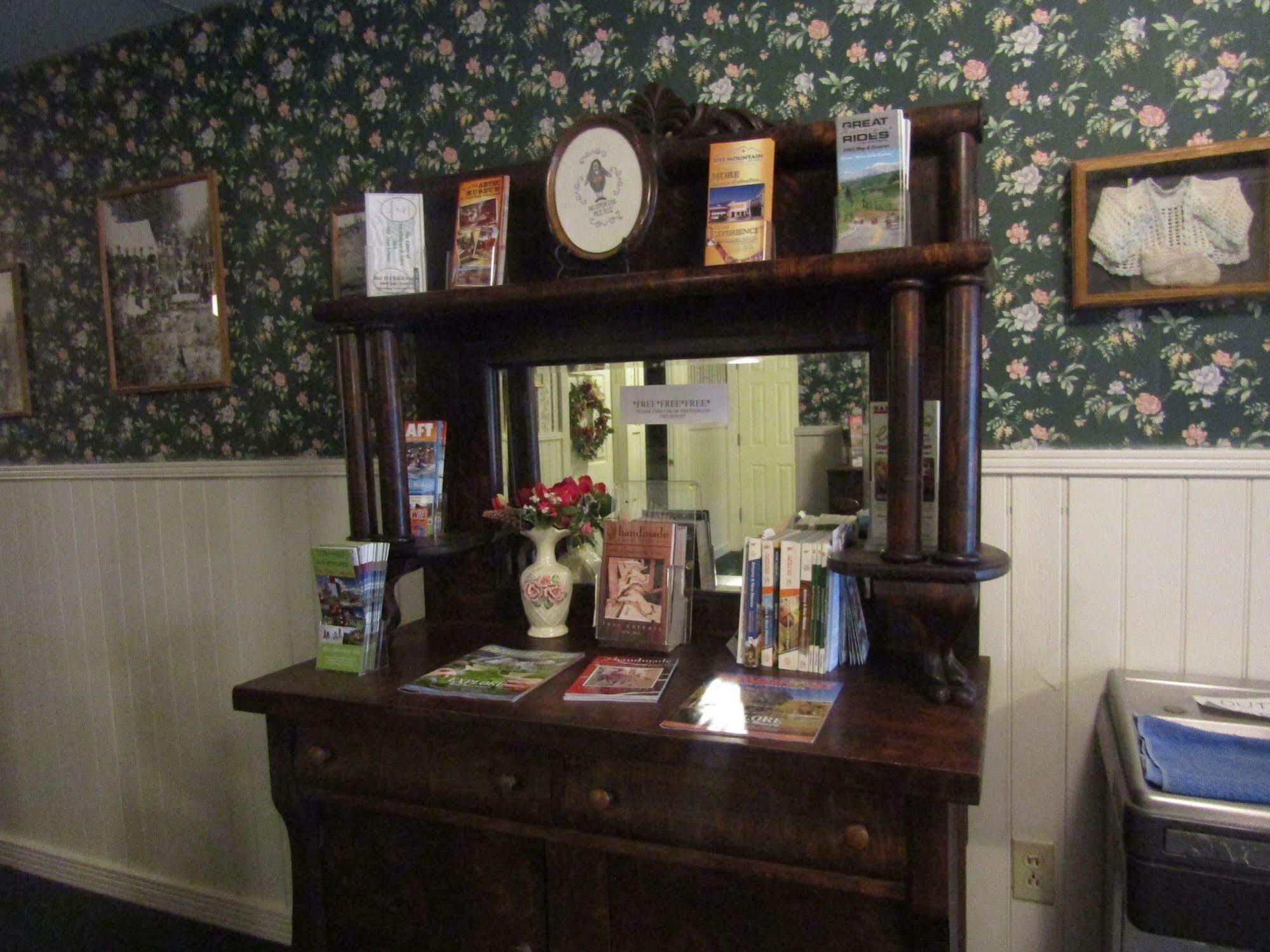 Step Back Inn Aztec Extérieur photo